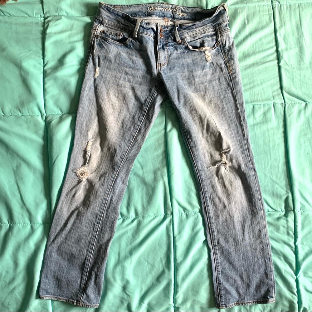 Vintage American Eagle Straight Light Wash Low Rise Distressed Jeans
